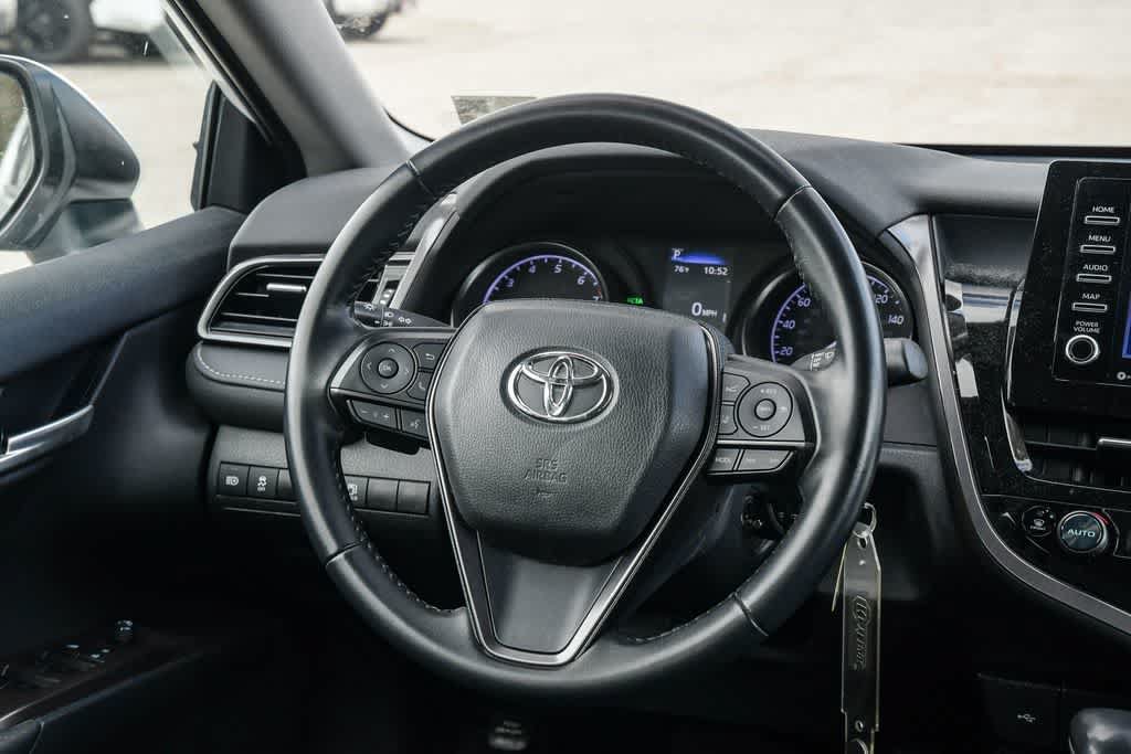 Used 2024 Toyota Camry SE FWD image 11