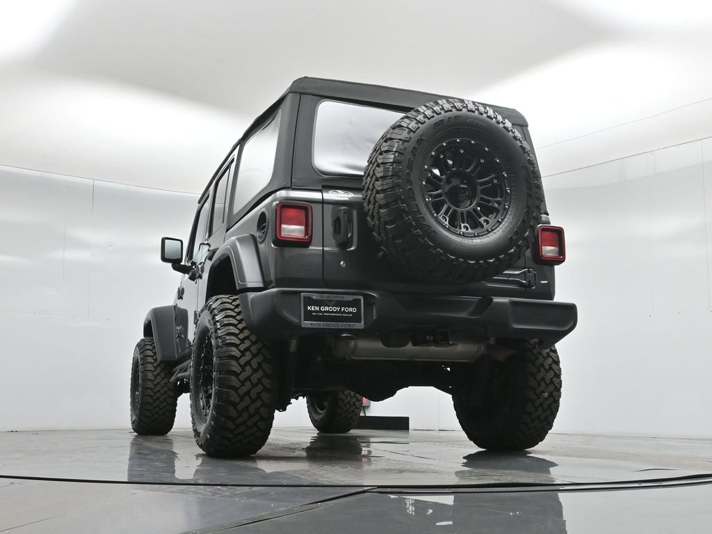 Used 2018 Jeep Wrangler Unlimited Sport image 48