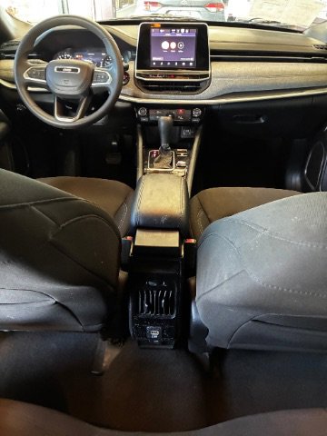 Used 2025 Jeep Compass Sport image 31