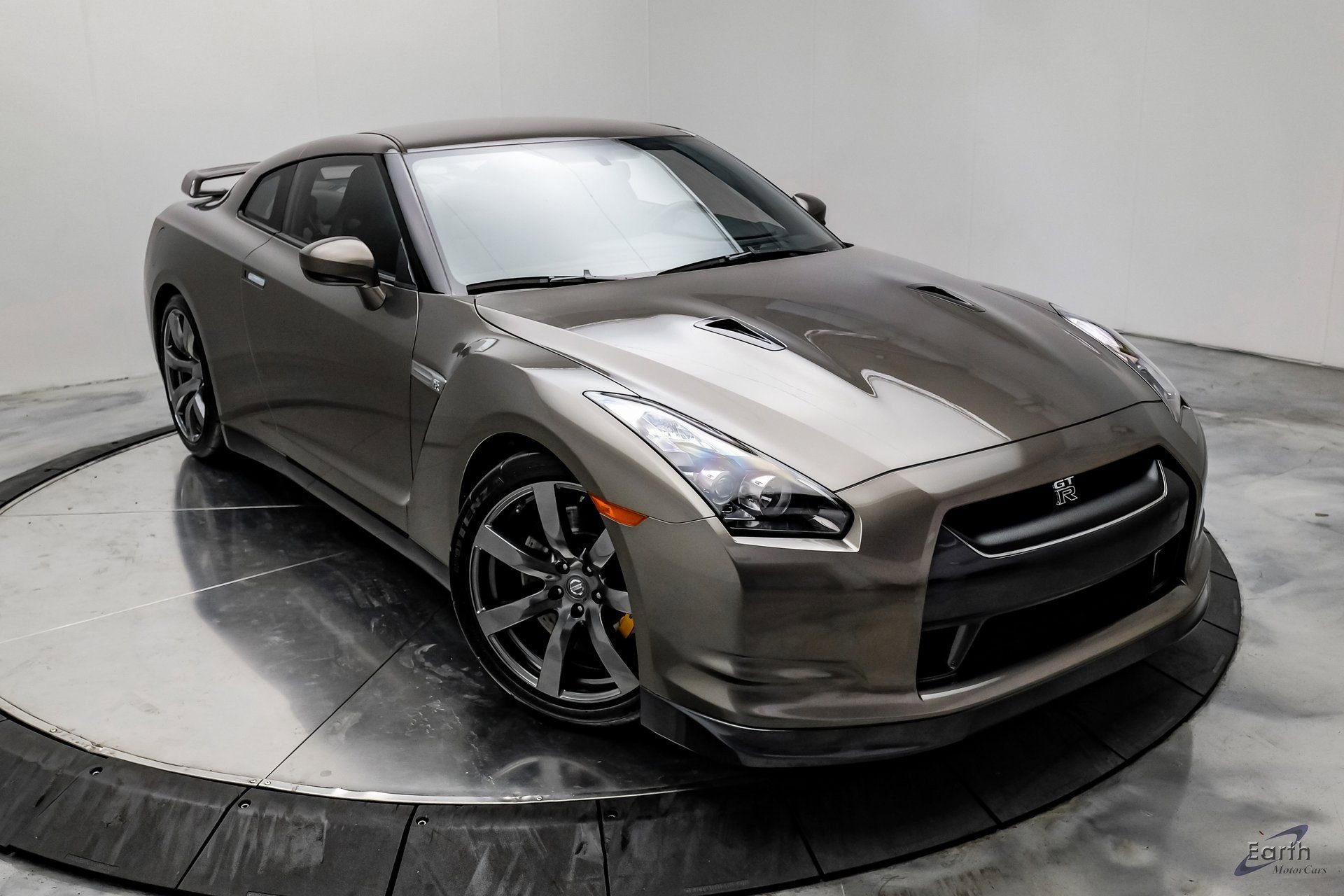 Used 2009 Nissan GT-R Premium image 28