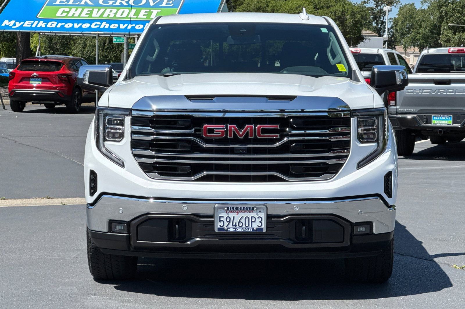 Used 2022 GMC Sierra 1500 SLT w/ SLT Premium Plus Package AWD/4WD image 8