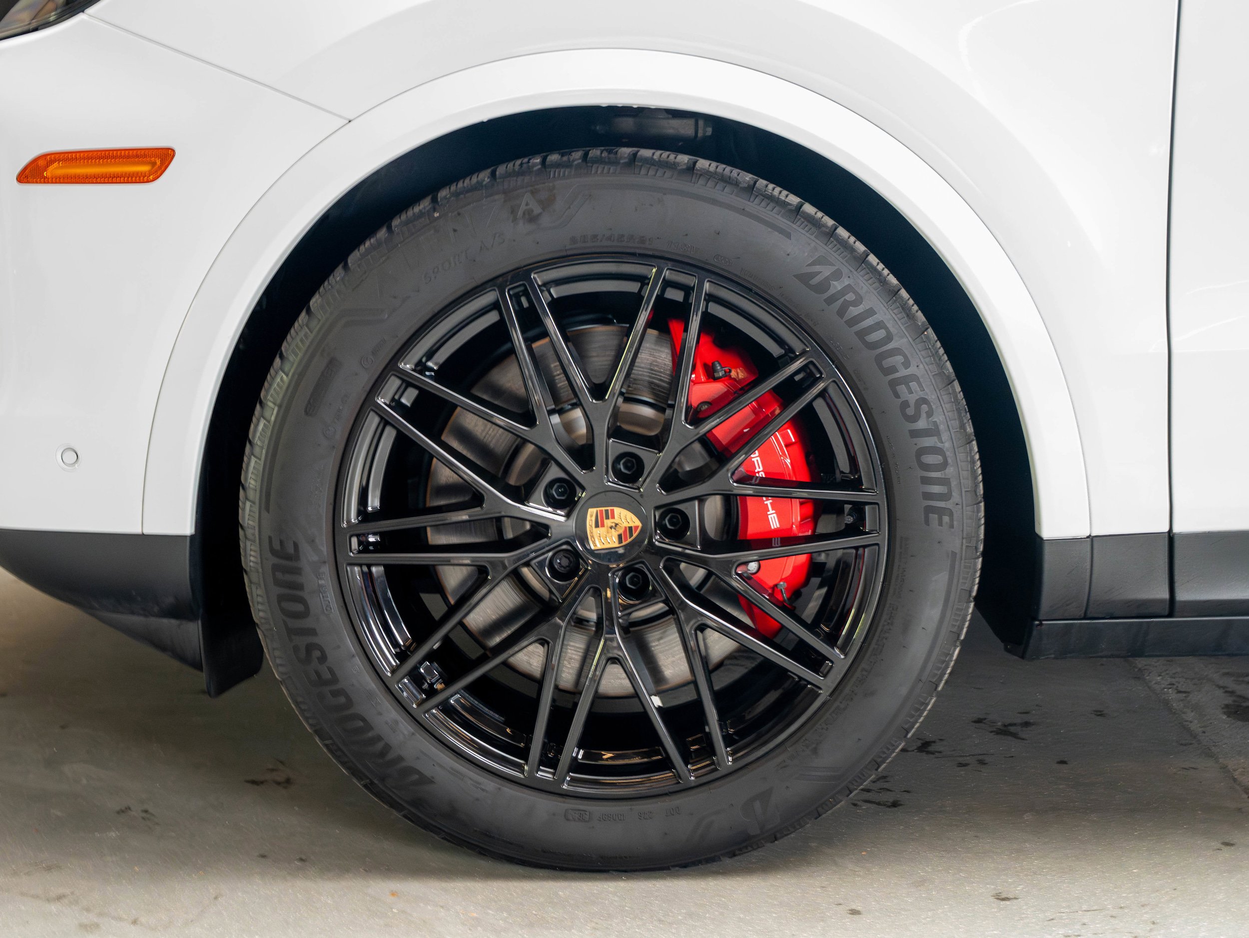 Certified 2025 Porsche Cayenne S AWD/4WD image 21