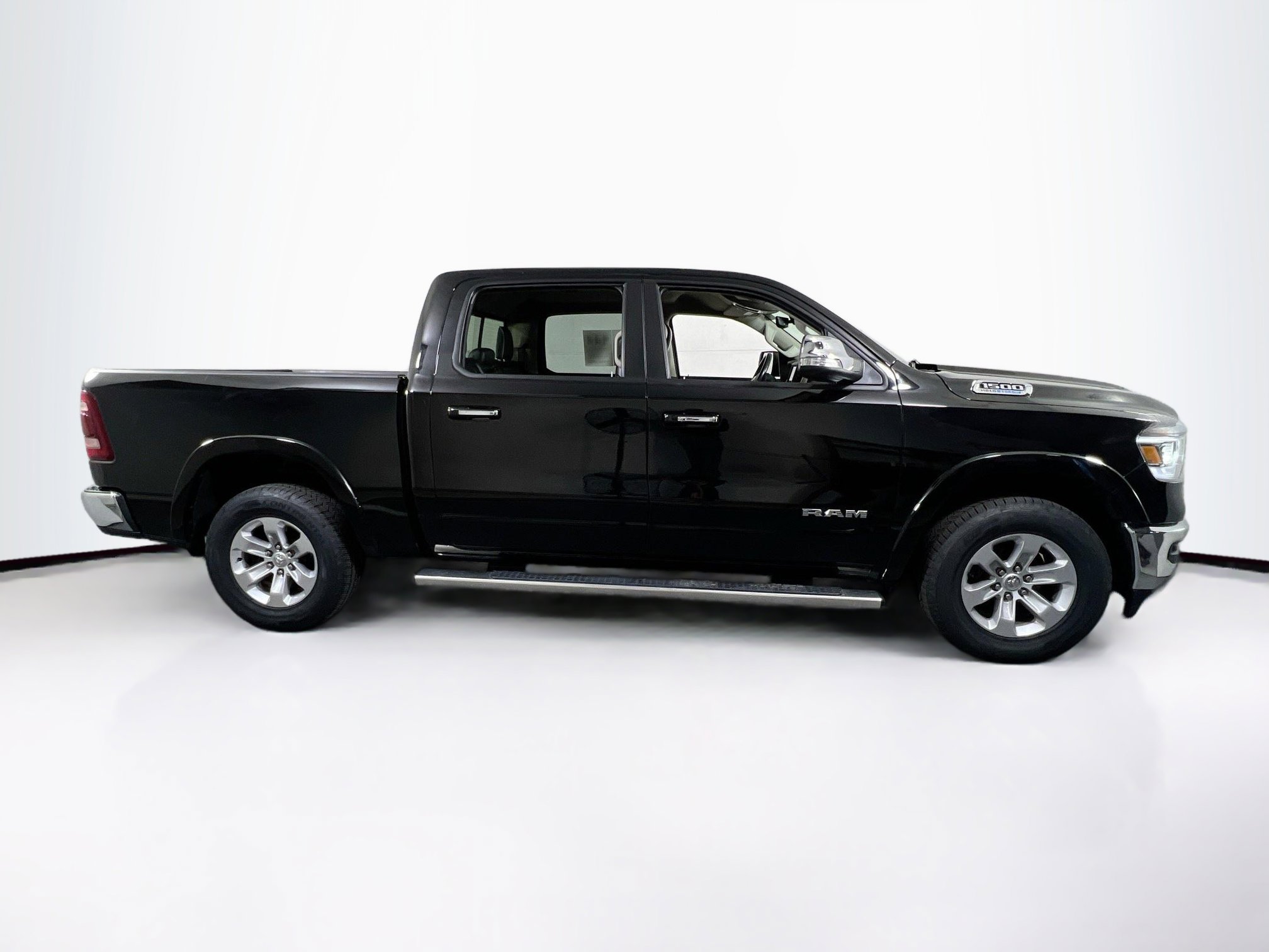 Used 2022 RAM 1500 Laramie image 4