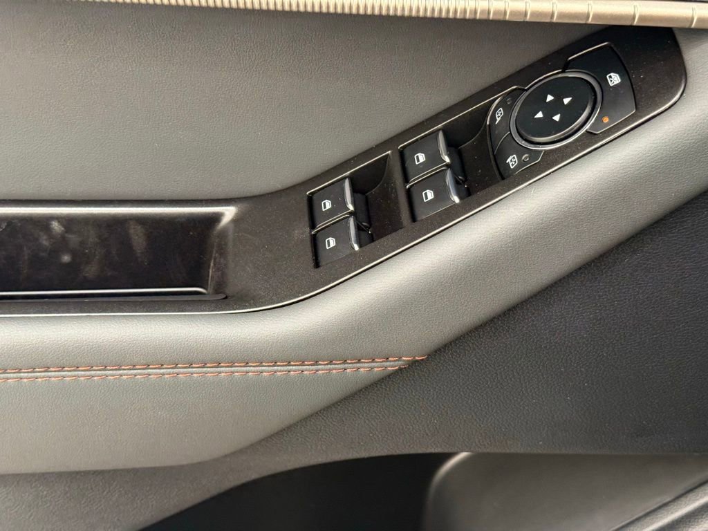 New 2025 Ford Explorer Active image 22
