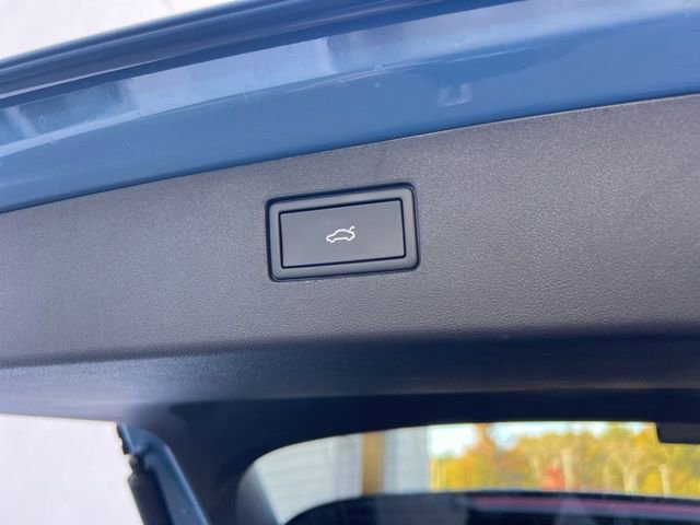 New 2026 Volkswagen Tiguan SE R-Line image 26