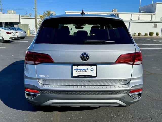 New 2024 Volkswagen Taos SE image 5