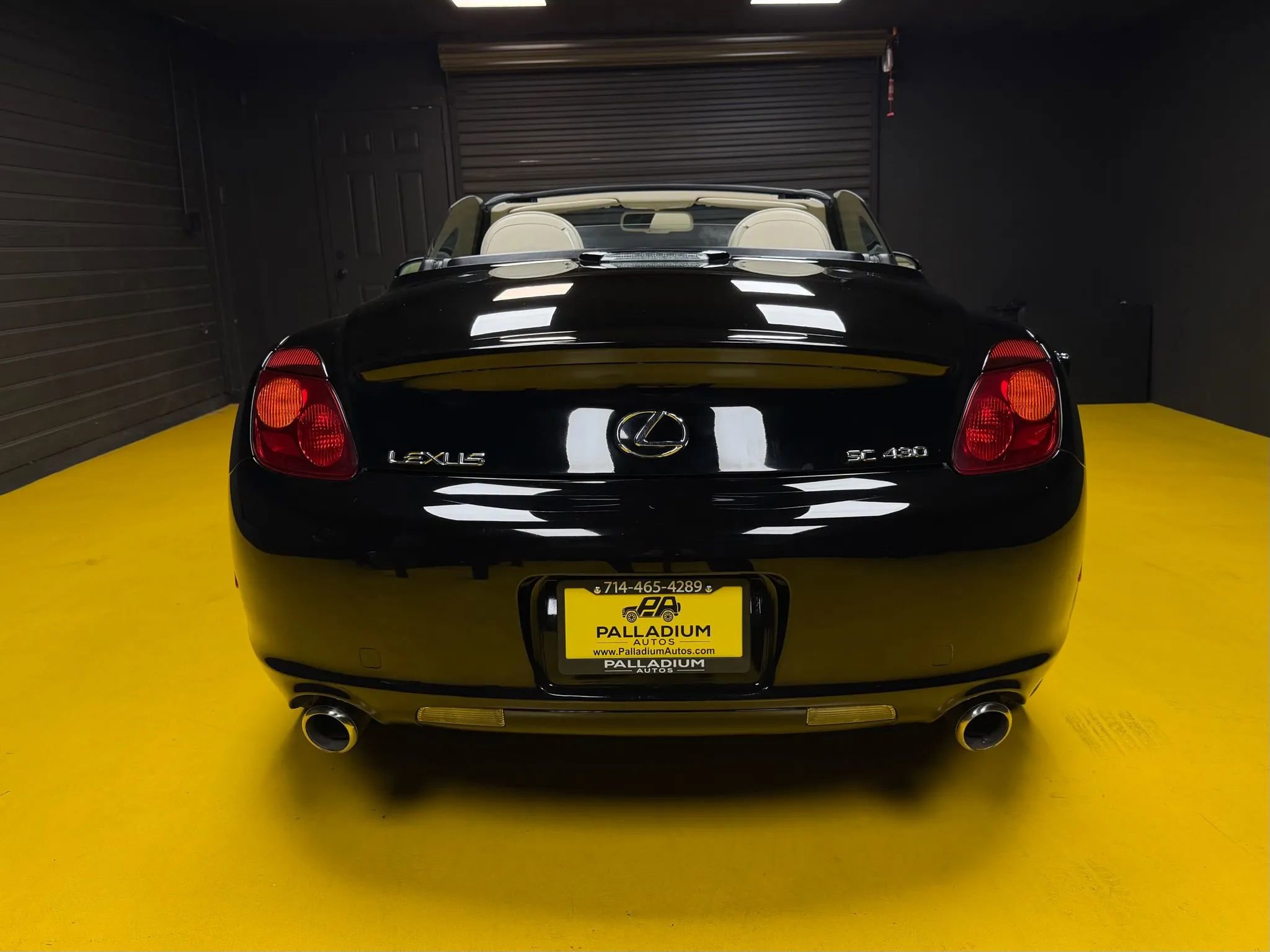 Used 2004 Lexus SC 430 Convertible image 5