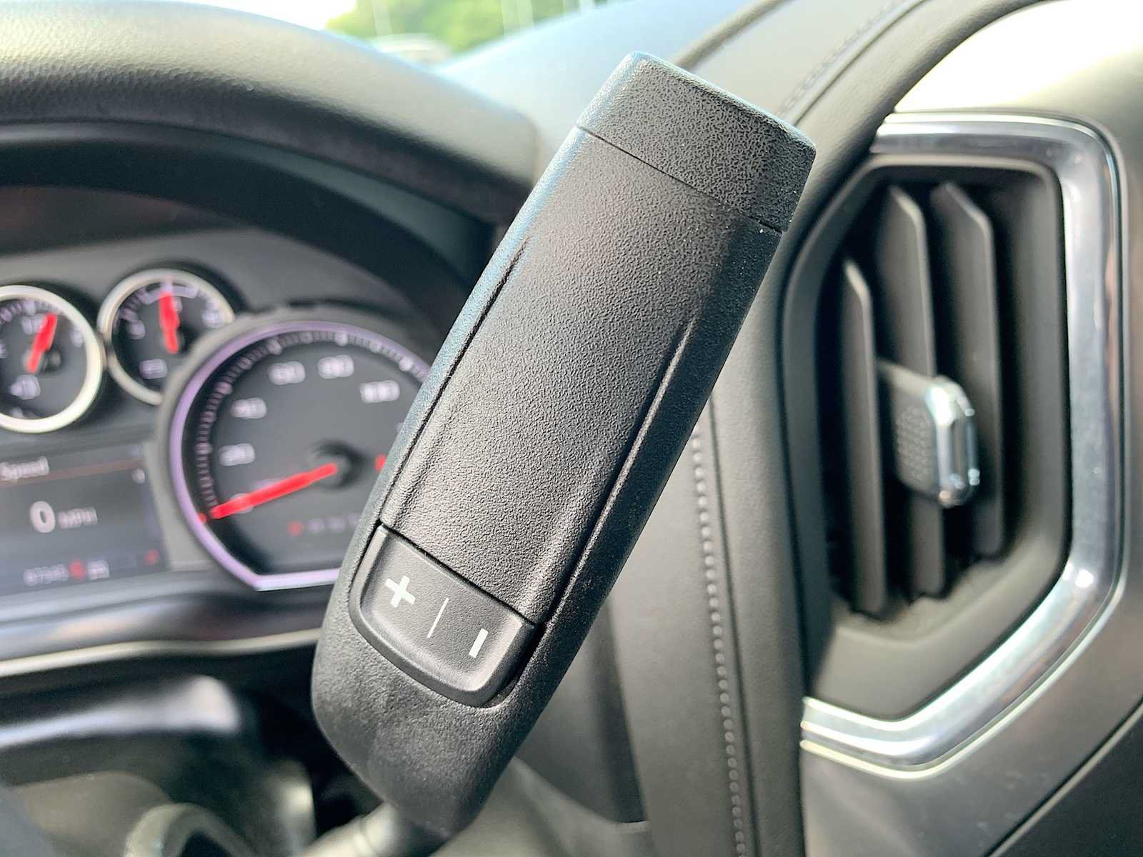 Used 2020 Chevrolet Silverado 1500 LT w/ All-Star Edition AWD/4WD image 15