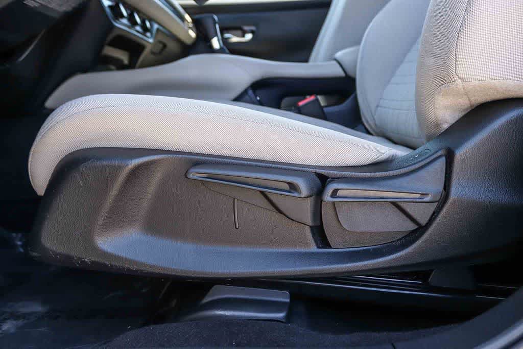 Used 2023 Honda HR-V LX image 21