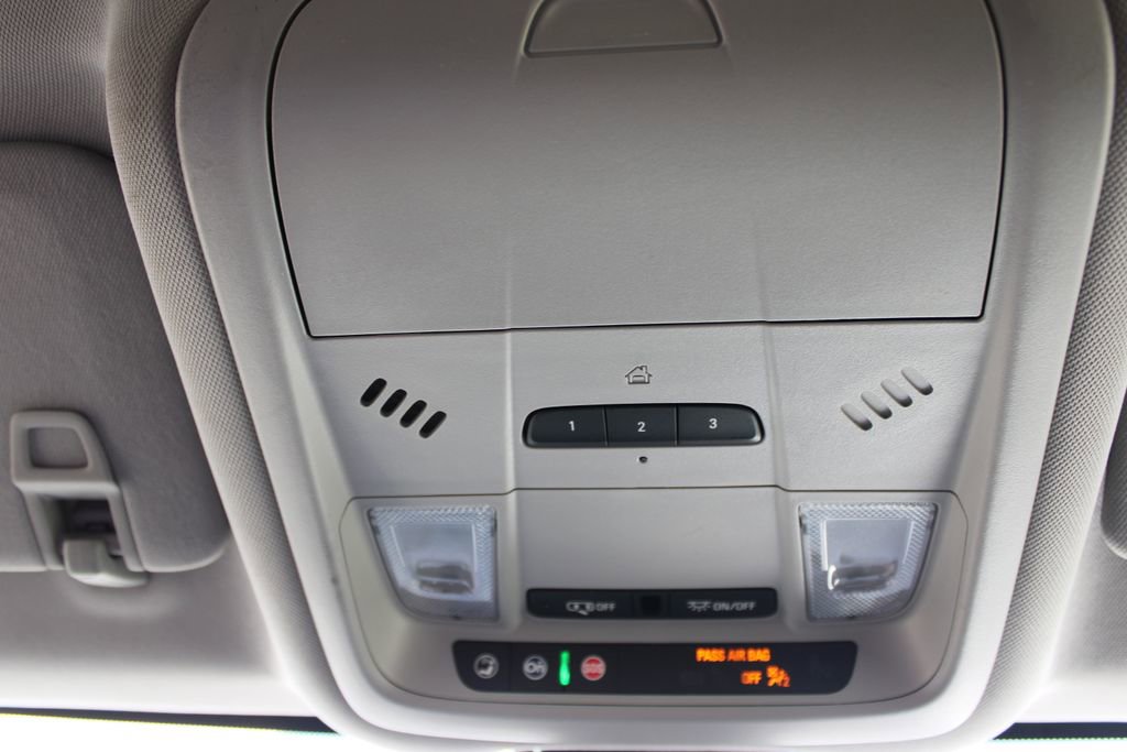 Used 2021 Chevrolet Equinox LT AWD/4WD image 49