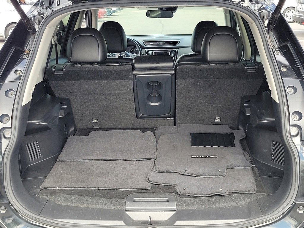 Used 2020 Nissan Rogue SL w/ Premium Package image 26