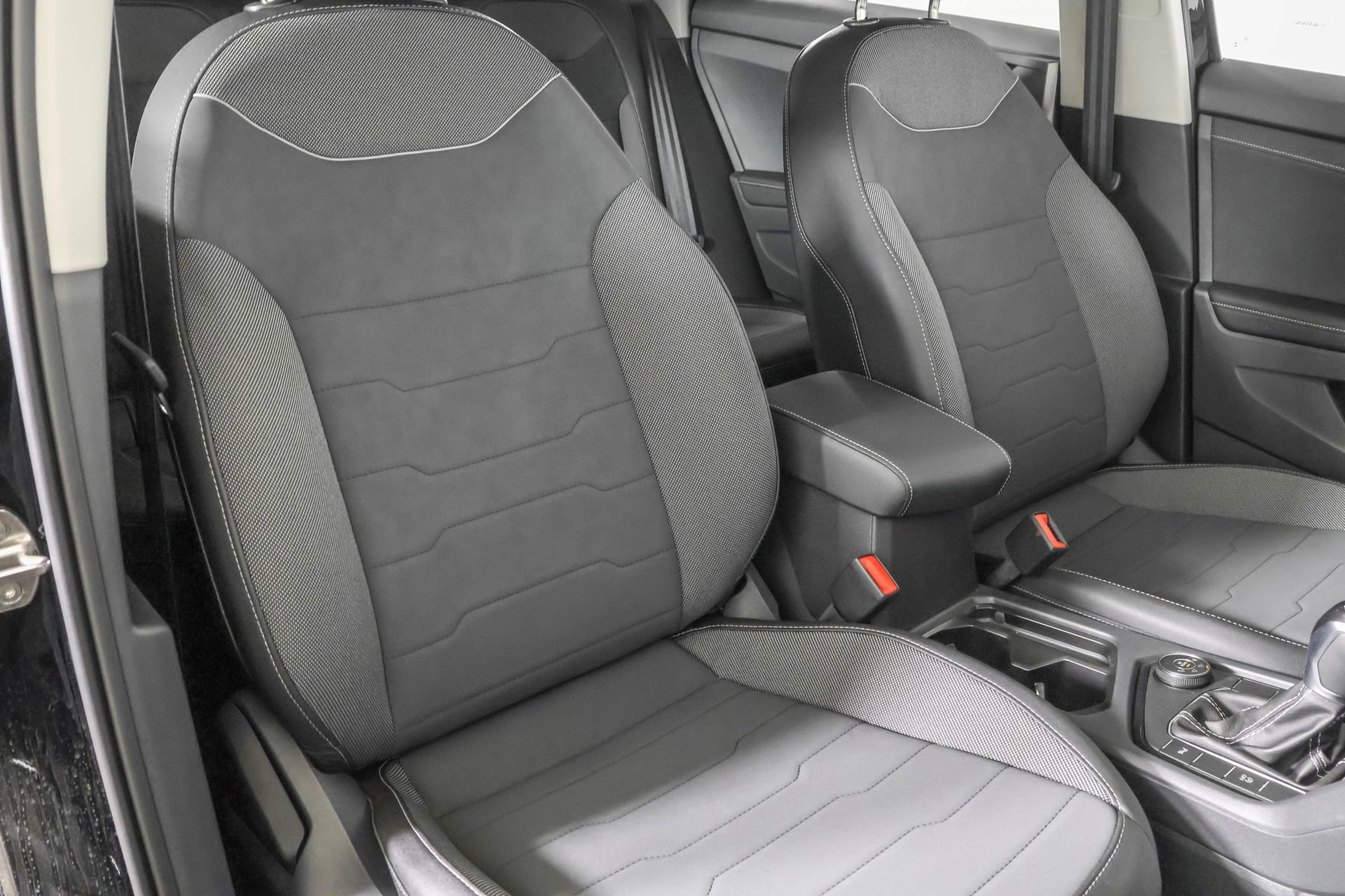 New 2026 Volkswagen Taos SE AWD/4WD image 44