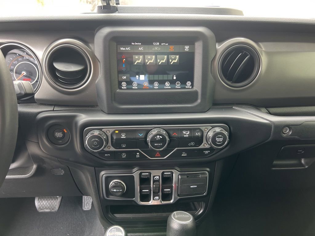 Certified 2023 Jeep Gladiator Sport image 16