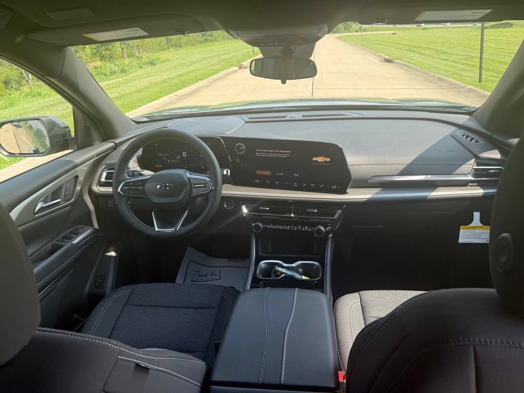 New 2026 Chevrolet Traverse LT w/ Midnight/Sport Edition FWD image 20