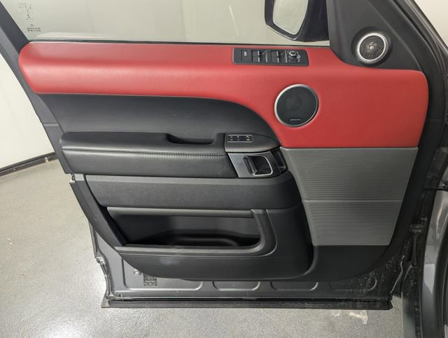 Used 2017 Land Rover Range Rover Sport SVR image 9