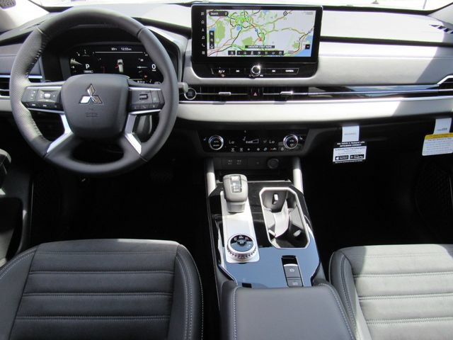New 2026 Mitsubishi Outlander SE FWD image 17