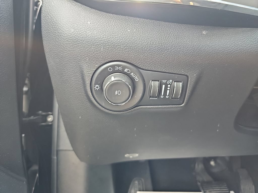 Used 2022 Jeep Compass Limited AWD/4WD image 33