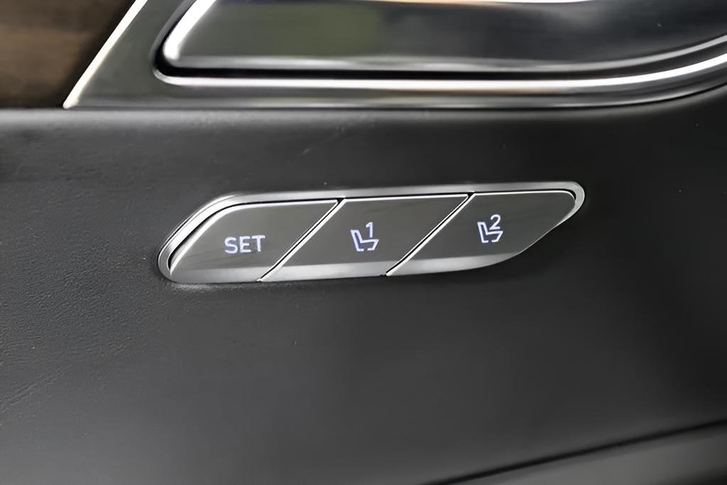 Used 2023 Genesis GV80 2.5T w/ Prestige Package AWD/4WD image 25