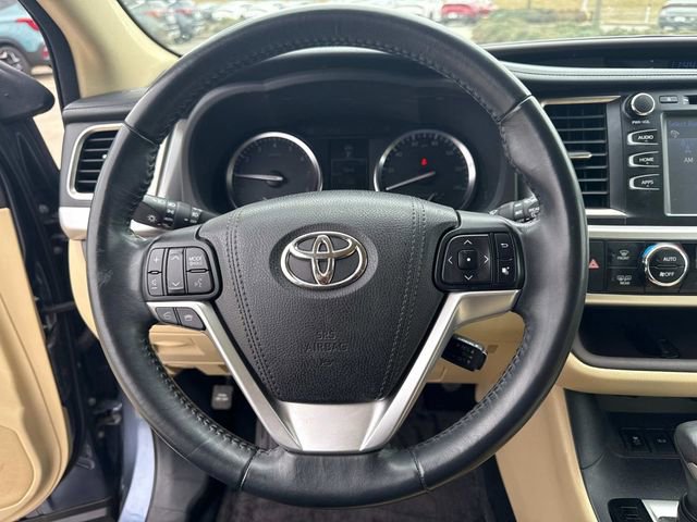Used 2015 Toyota Highlander XLE image 28