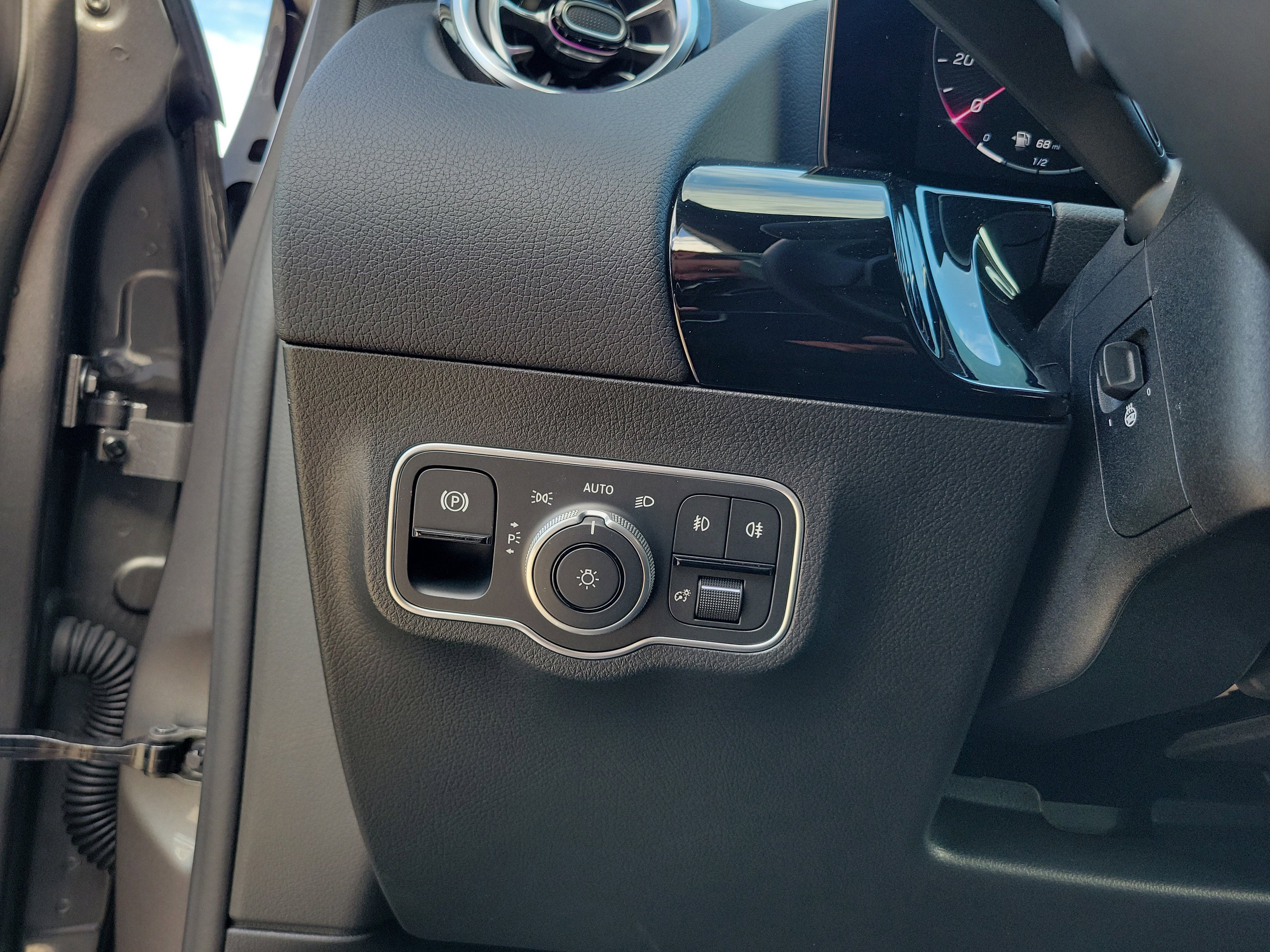 Certified 2026 Mercedes-Benz GLA 250 image 25