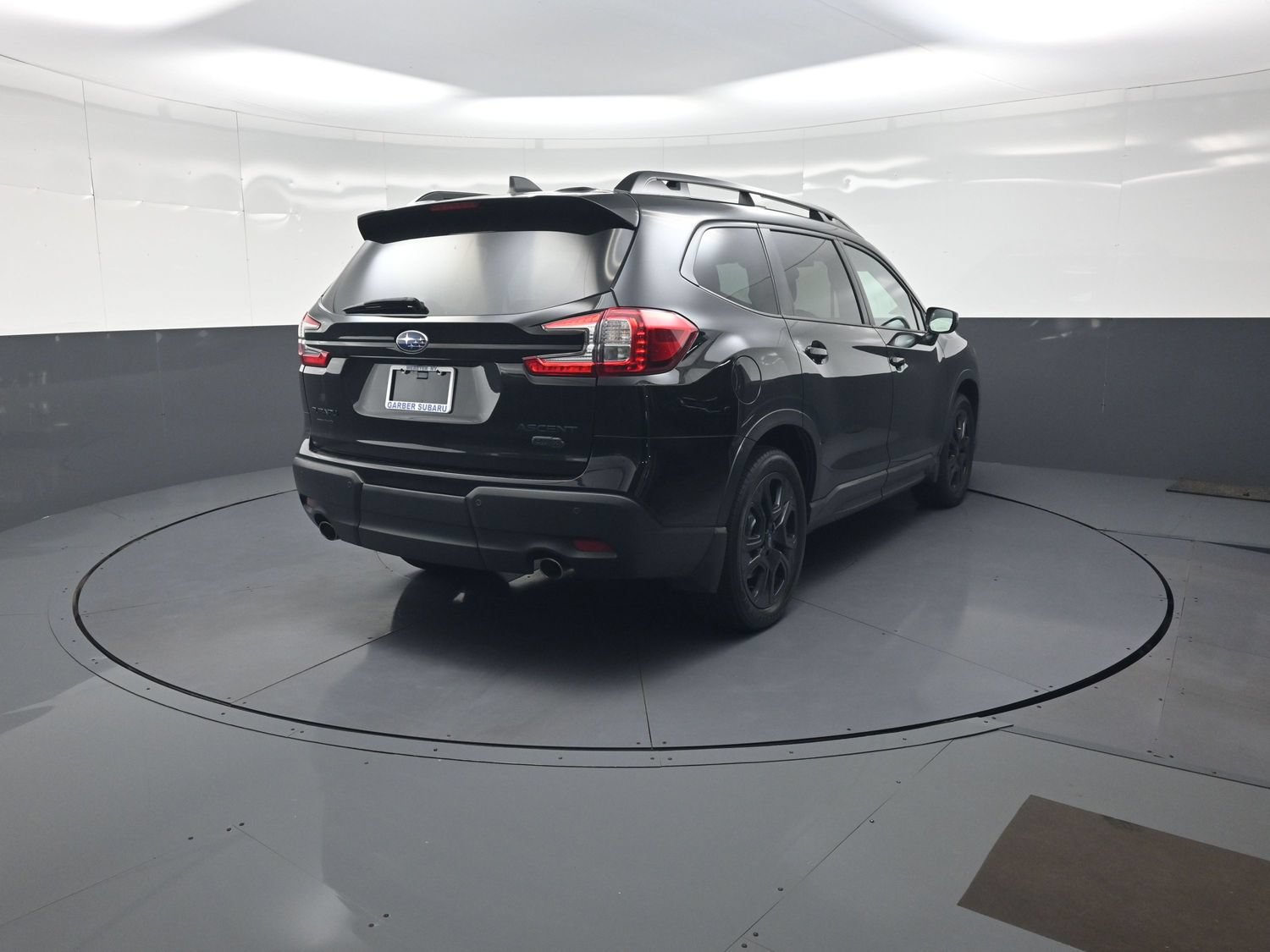 Used 2023 Subaru Ascent Onyx Edition AWD/4WD image 3