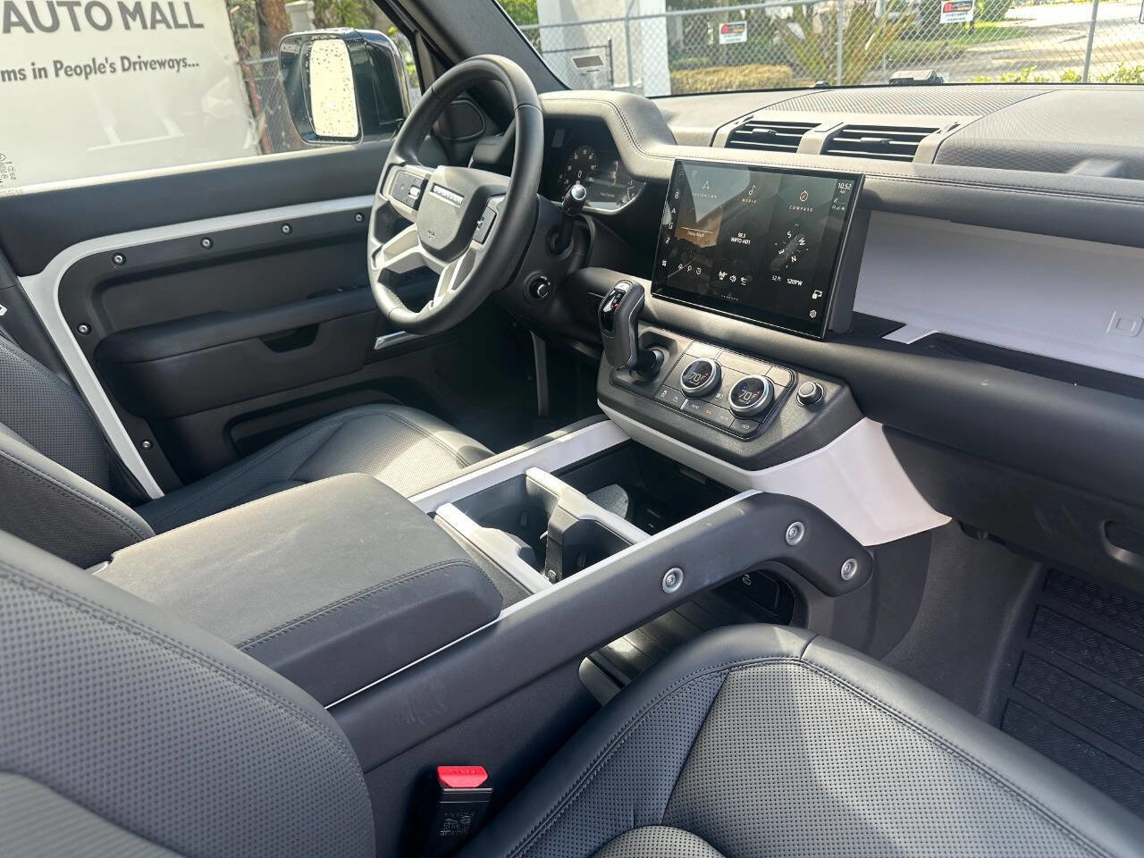 Used 2025 Land Rover Defender 110 S AWD/4WD image 11