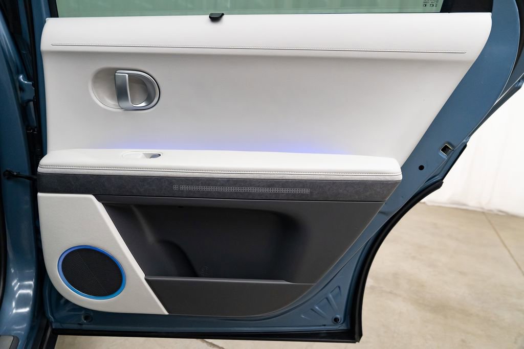 Used 2024 Hyundai Ioniq 5 Limited image 32