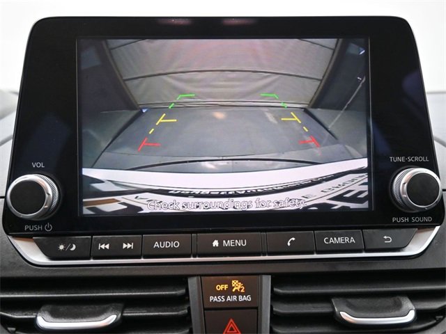 Used 2024 Nissan Altima 2.5 SV image 3