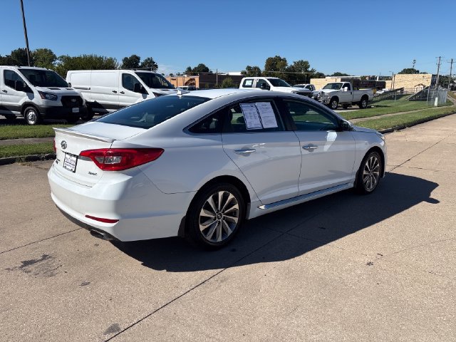 Used 2016 Hyundai Sonata Sport w/ Option Group 02 FWD image 5