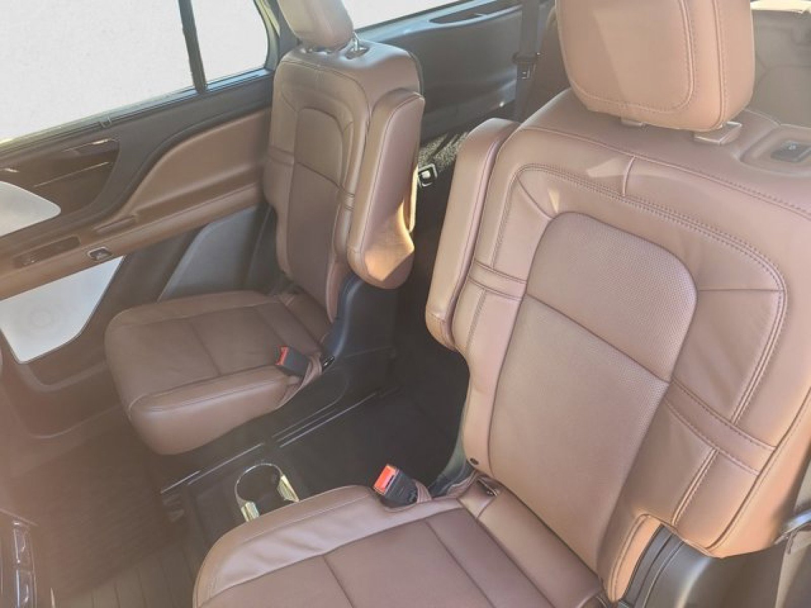 Used 2024 Lincoln Aviator Reserve w/ Equipment Group 201A image 19