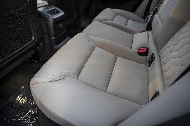 New 2026 Volvo XC60 T8 Plus w/ Protection Package Premier image 31