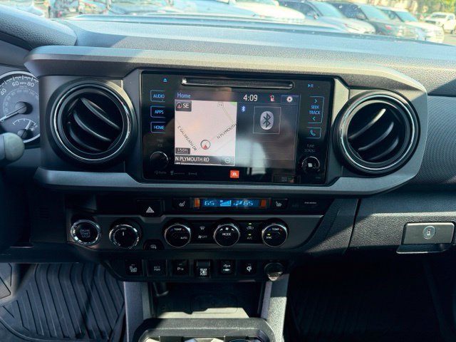 Used 2019 Toyota Tacoma TRD Pro AWD/4WD image 5
