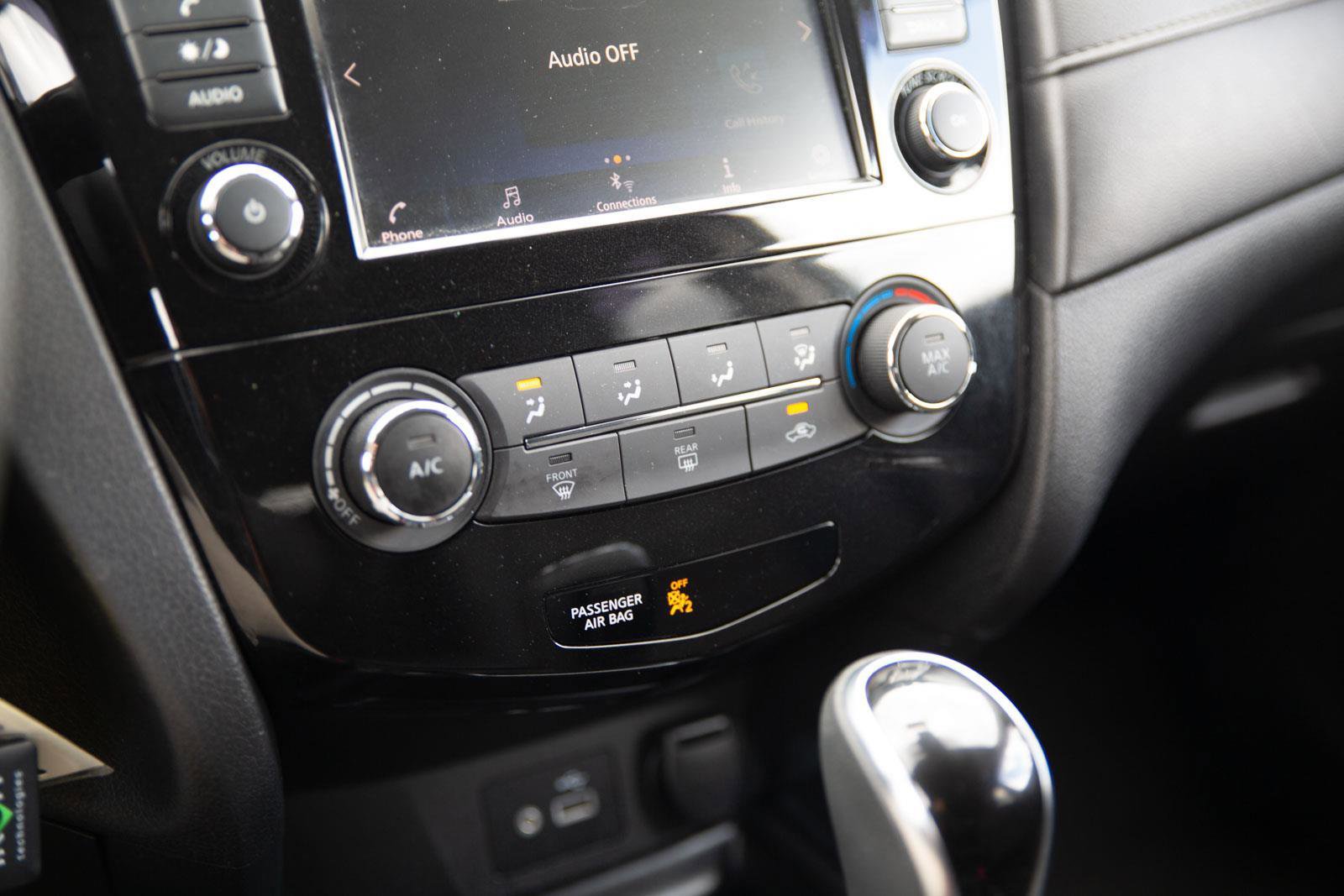 Used 2019 Nissan Rogue S w/ Special Edition Package image 13