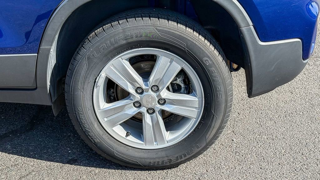 Used 2017 Chevrolet Trax LS AWD/4WD image 10