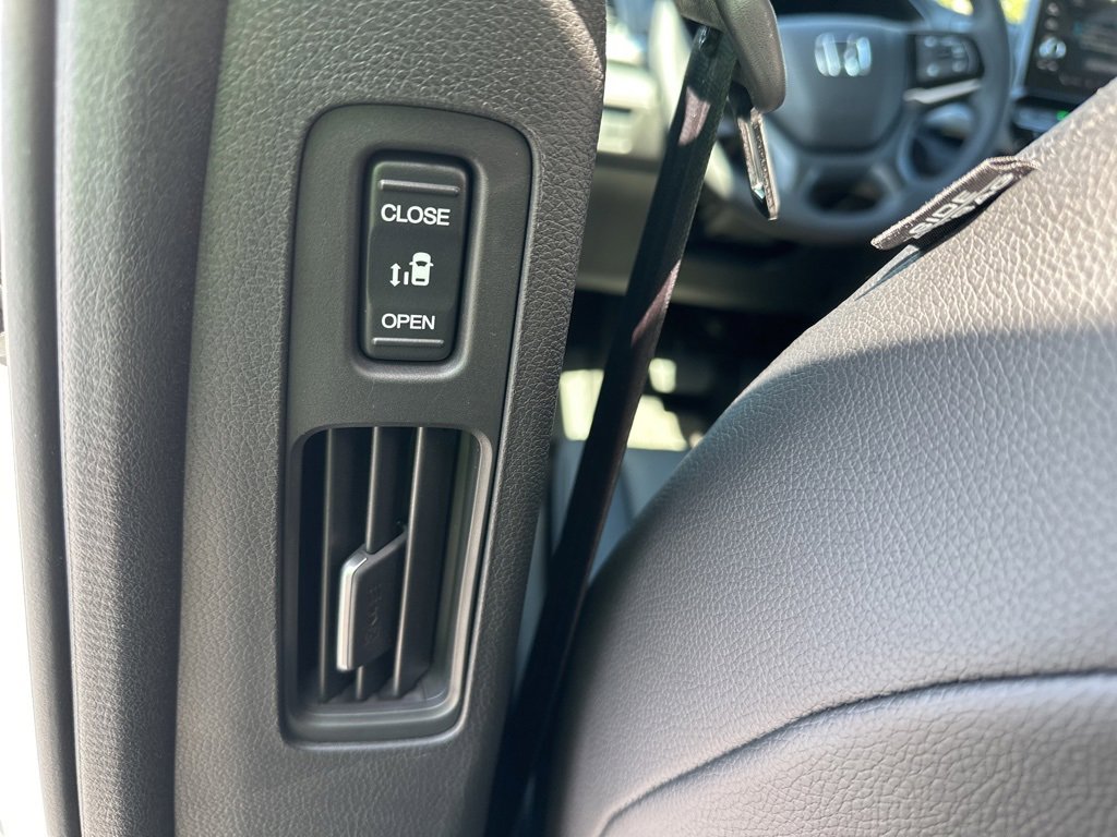 New 2026 Honda Odyssey EX-L image 16
