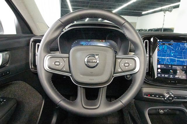 Certified 2025 Volvo XC40 B5 Core w/ Protection Package Premier image 6