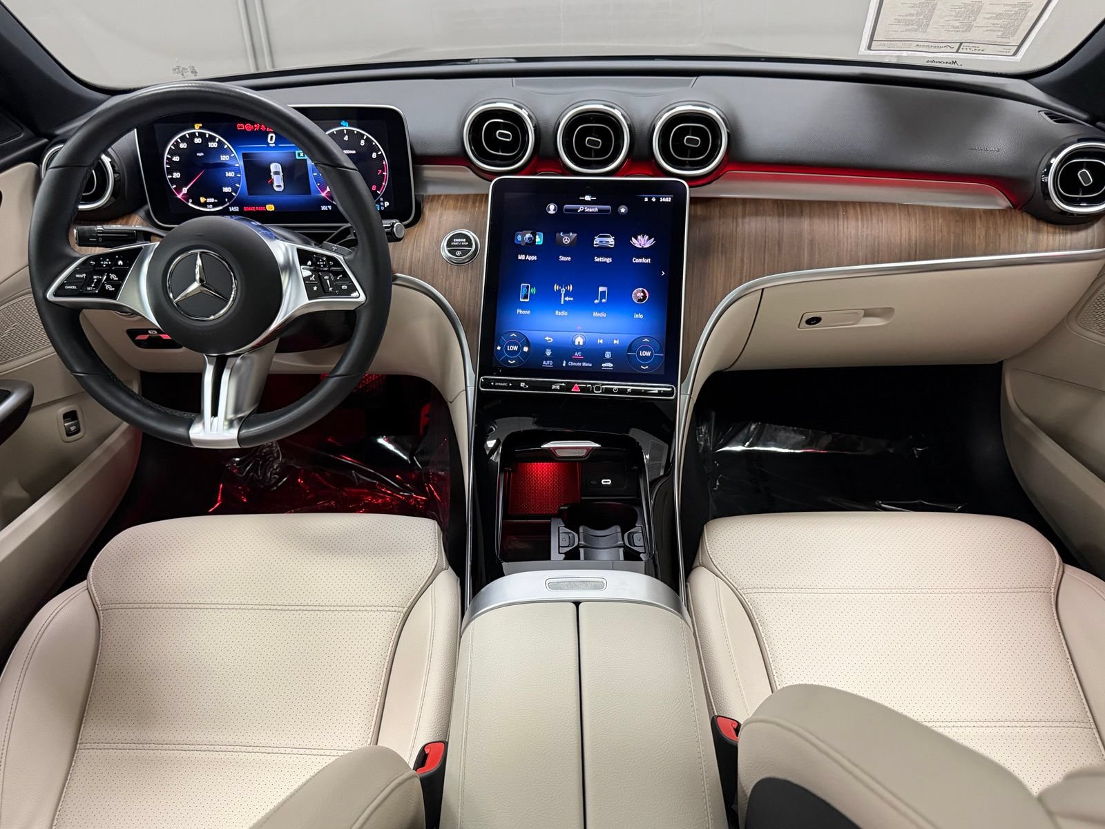 Used 2023 Mercedes-Benz C 300 4MATIC Sedan image 35