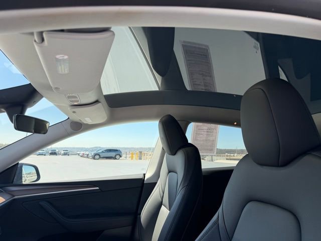 Used 2024 Tesla Model Y Long Range image 16