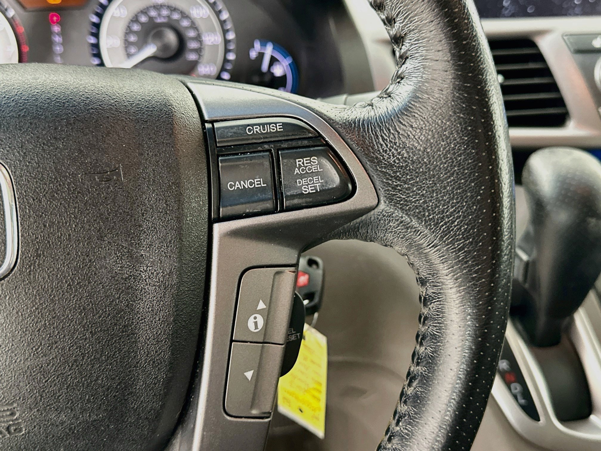 Used 2013 Honda Odyssey Touring Elite image 13