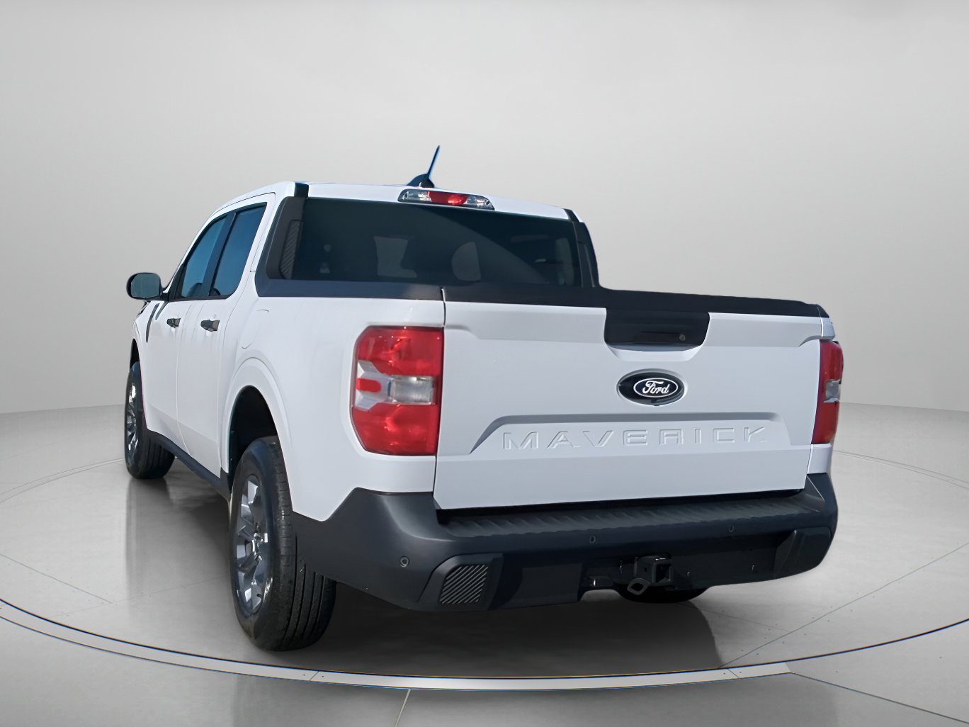 New 2026 Ford Maverick XLT w/ XLT Luxury Package FWD image 26