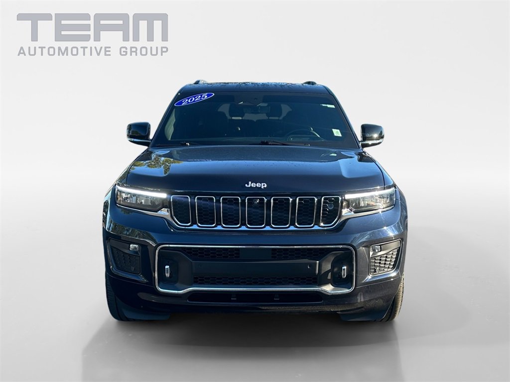 Used 2025 Jeep Grand Cherokee L Overland w/ Advanced Protech Group III image 2