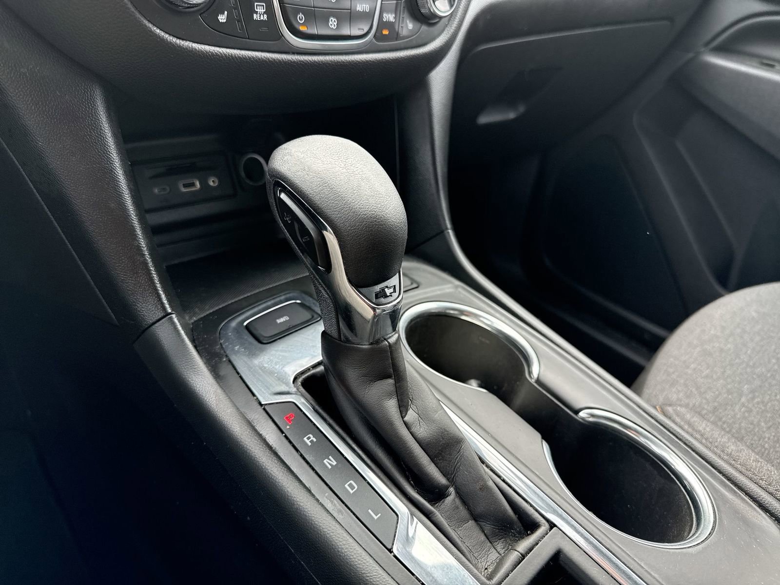 Used 2023 Chevrolet Equinox LT image 20