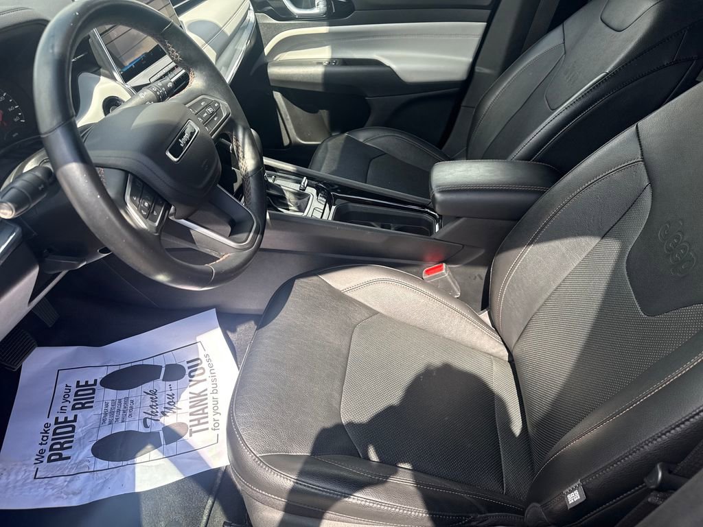 Used 2022 Jeep Compass Limited image 15