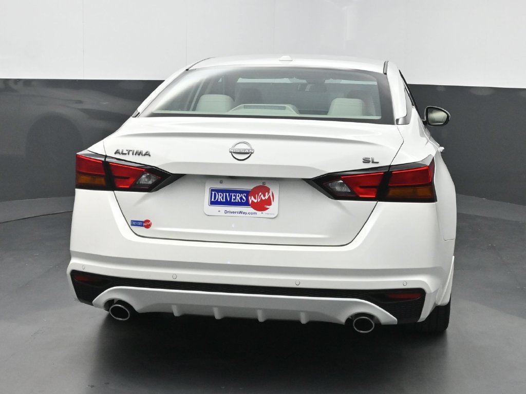 Used 2024 Nissan Altima 2.5 SL FWD image 41