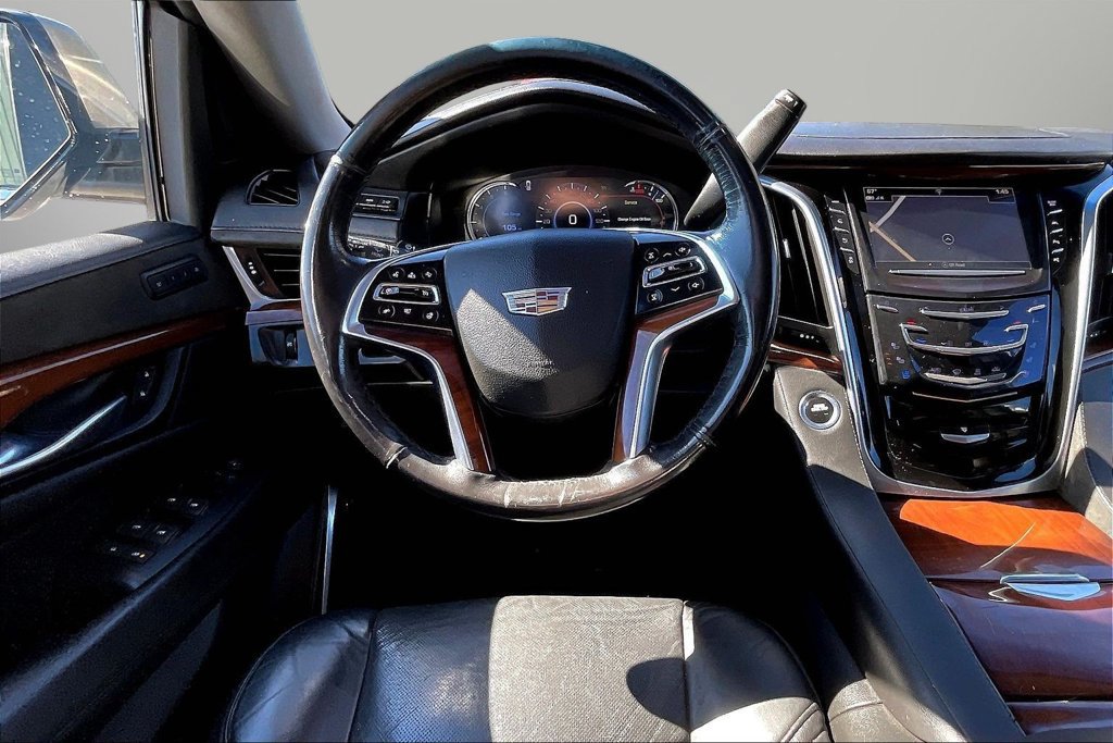 Used 2019 Cadillac Escalade ESV Premium Luxury RWD image 8
