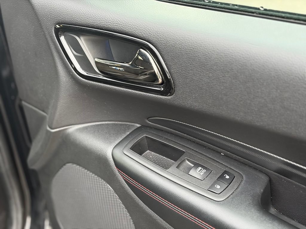 Used 2025 Dodge Durango GT AWD/4WD image 18