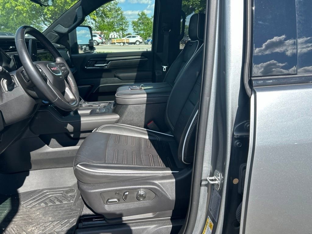 Used 2024 GMC Sierra 2500 AT4X w/ AT4X AEV Edition AWD/4WD image 19