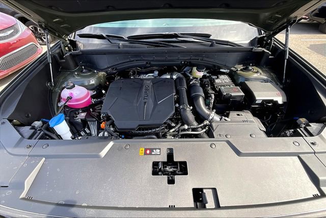 Used 2025 Hyundai Santa Fe SEL image 11