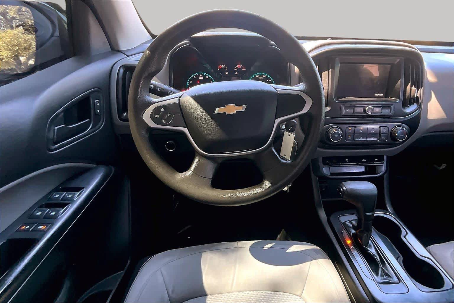 Used 2019 Chevrolet Colorado W/T w/ WT Convenience Package AWD/4WD image 6