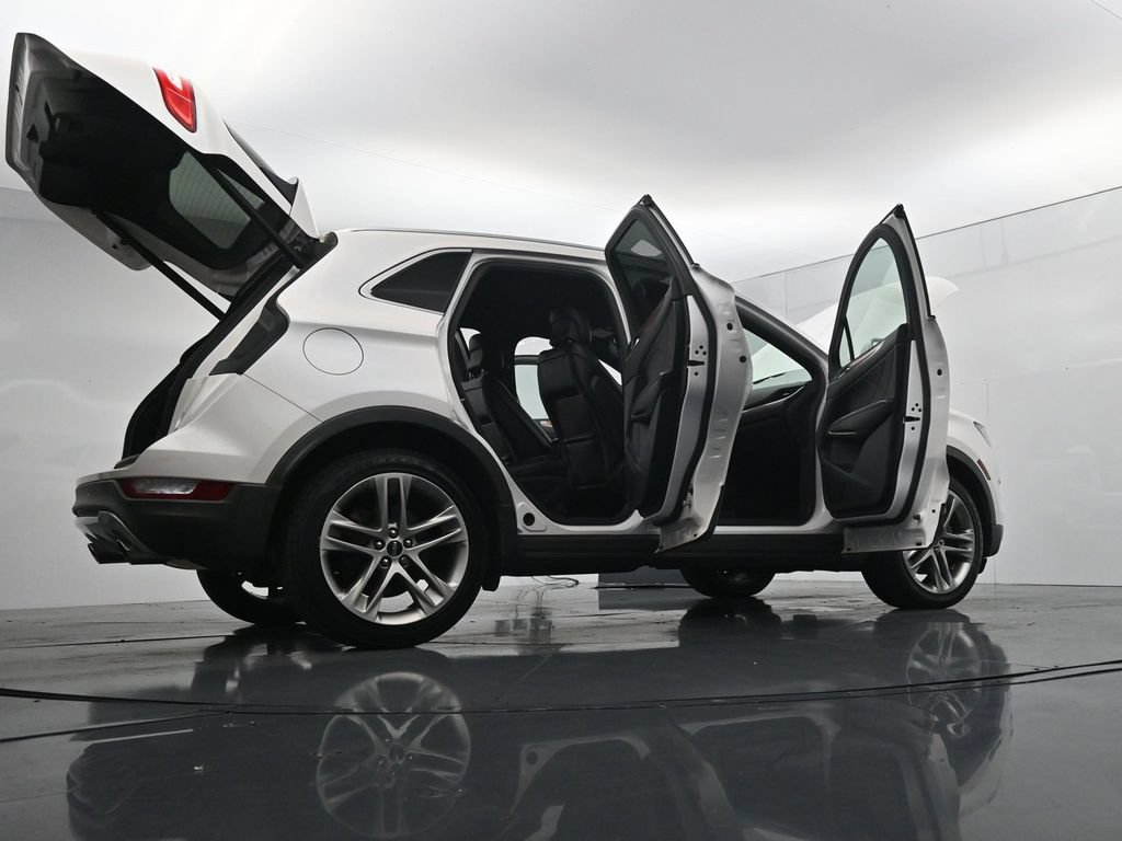 Used 2019 Lincoln MKC Reserve w/ MKC Climate Package AWD/4WD image 29